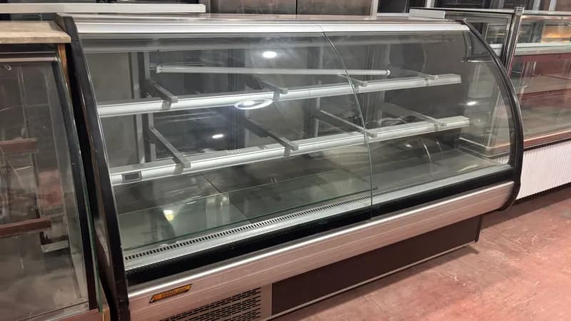 200 CM BOMBE TİP ÜFLEMELİ SOĞUTUCU TATLI PASTA DOLABI - ERGÜL TEKNİK